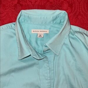 Banana Republic Aqua Button-Up Stretch Shirt -M Runs Small